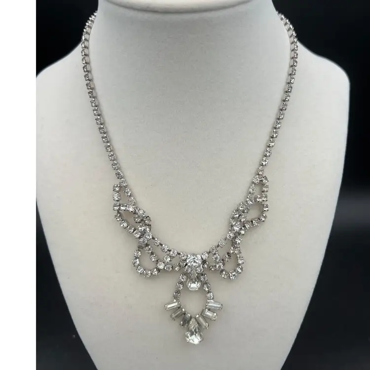 Stunning Vintage Rhinestone Choker Necklace