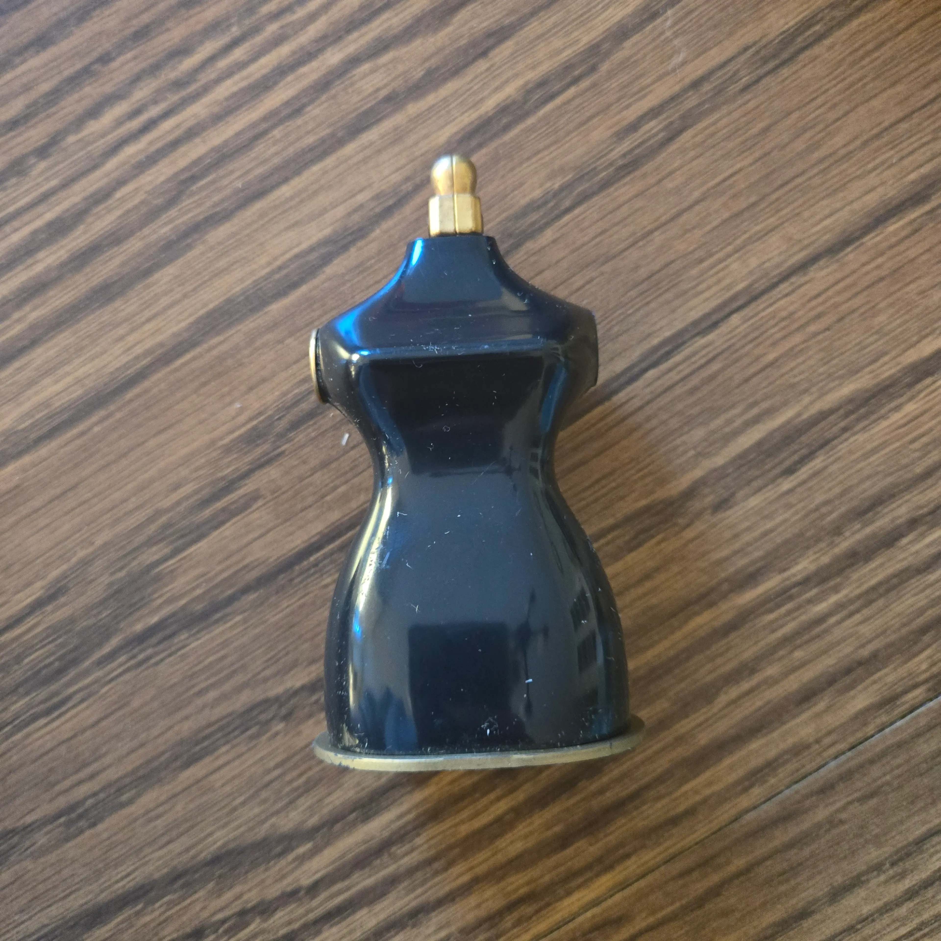 Image 2 of 16