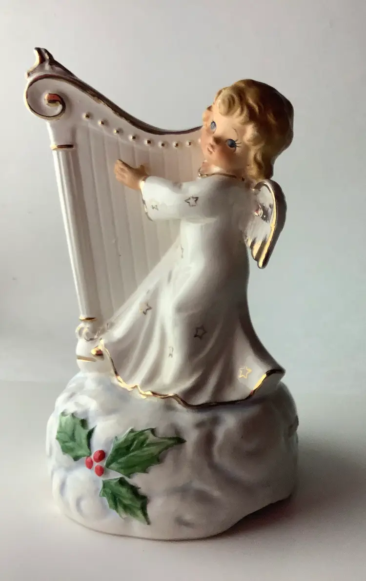 Lefton Vintage Christmas Music Box