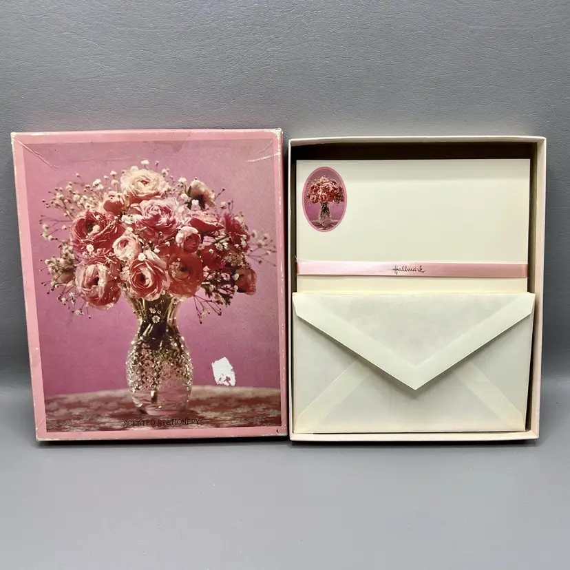 Vintage Stationery "Scented" Hallmark Pink Rose Bouquet Stationary In Box