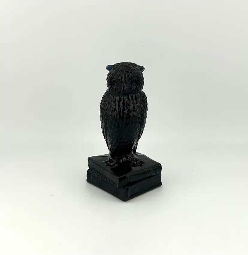 Vintage Degenhart Wise Ole’ Owl Black Glass Figurine 1.5“x 1.75”x 3.75”