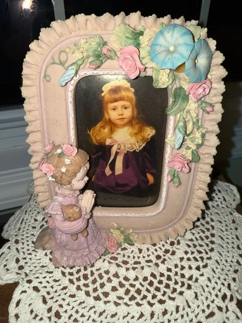Vintage 1990’s Picture Frame Ceramic Girl Flowers Bow Pink White