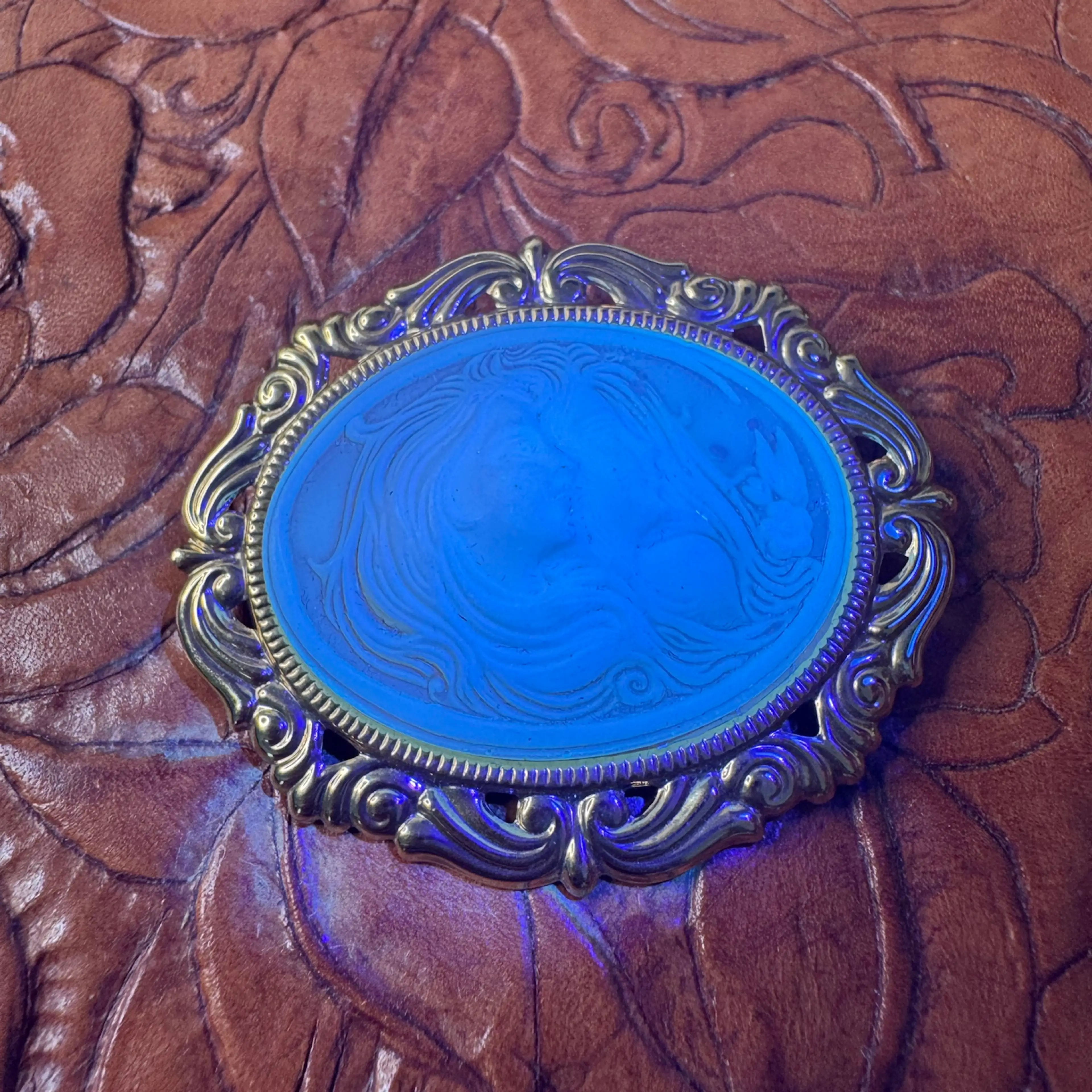 Image 3 of 4