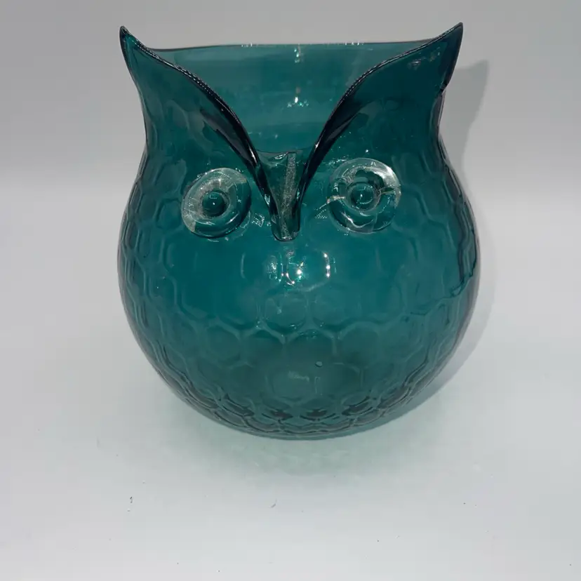 Vintage Art Glass Pattern Teal Colored Owl Cone Pattern Blown Glass 6.25”