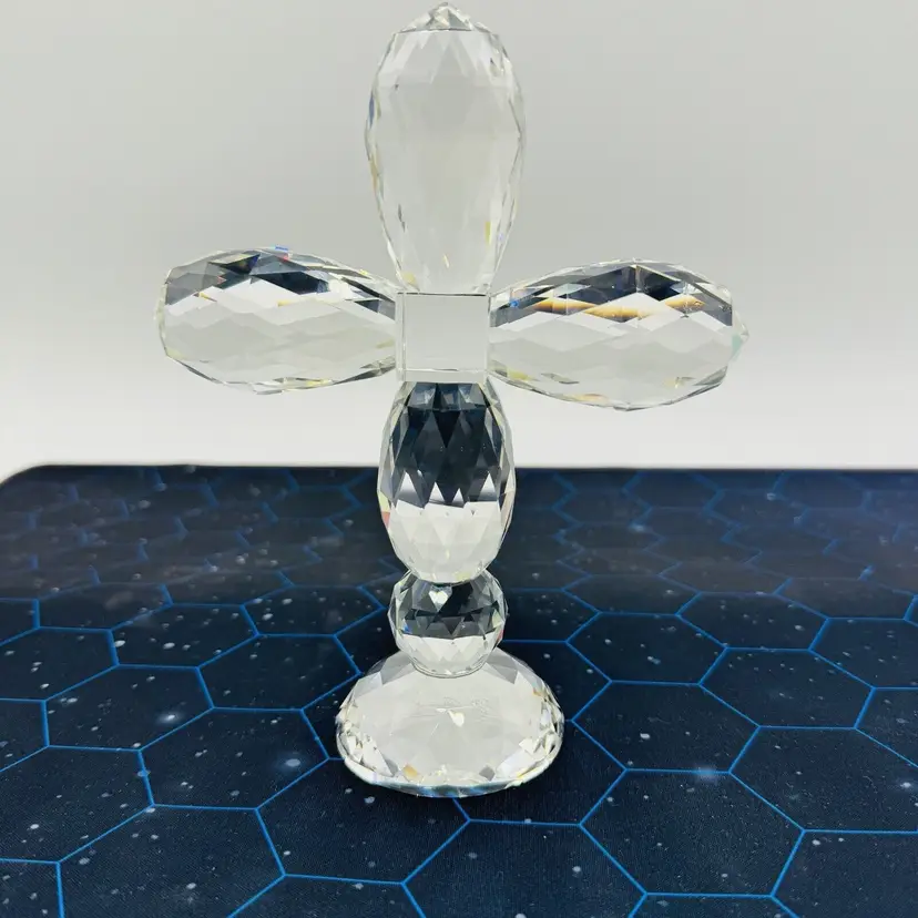 Oleg Cassini Crystal Cross Signed Glass 7in Iridescent Faceted Christian Decor