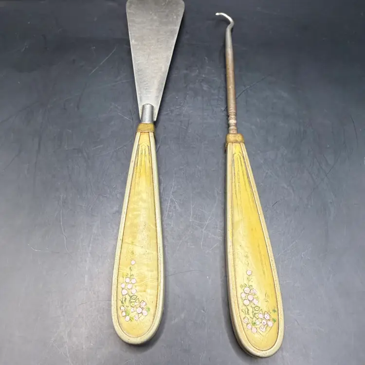 Art Deco Vintage Hand Painted Celluloid Shoe Horn & Button Hook Set 7.75 & 7”