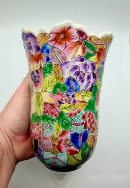 Vintage Chinese Colorful Floral Ceramic Vase With Lobed Scalloped Rim 6 3/8"