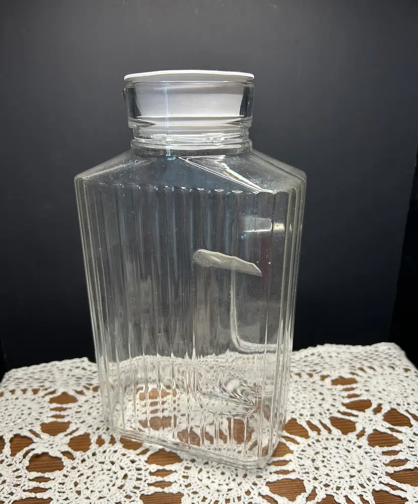 ARC France Ribbed Water Pitcher With Plastic Lid 2 Quart Easy To Grasp