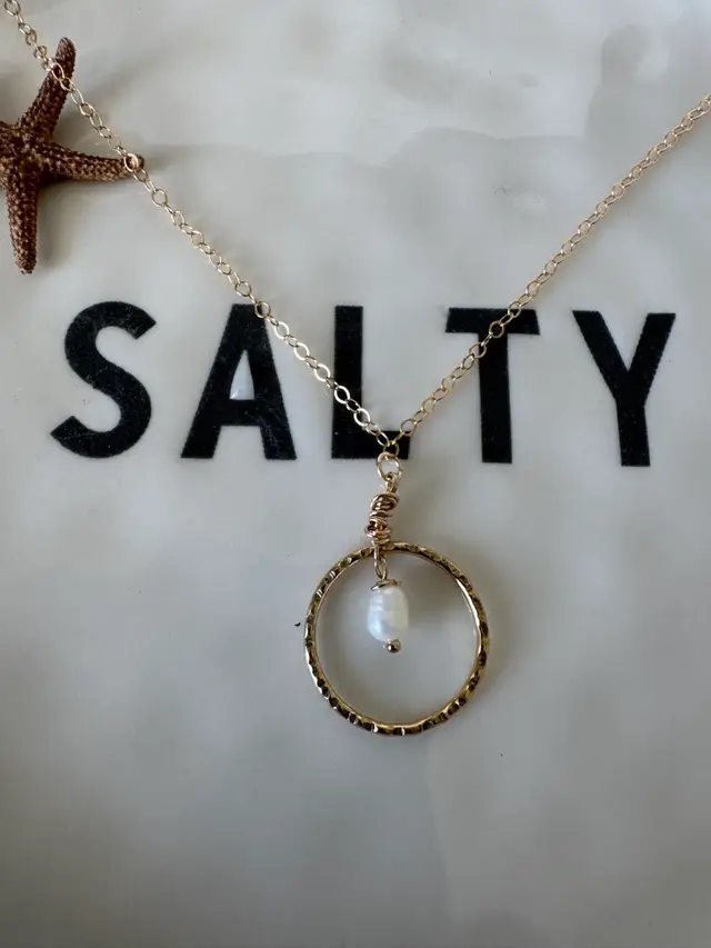 Dainty Gold And Pearl Pendant Necklace#190