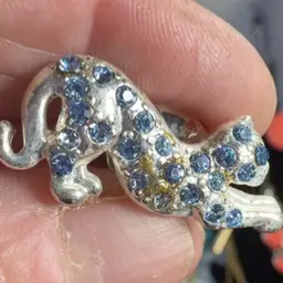 Kenneth Cole Kitten Pin