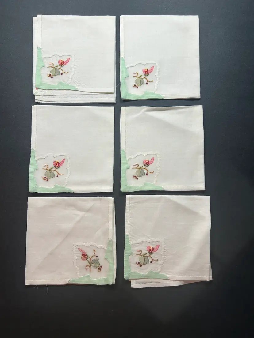 6 Vintage Hand Embroidered Luncheon Napkins/Handkerchiefs Lime Green Corner With Small Floral Design
