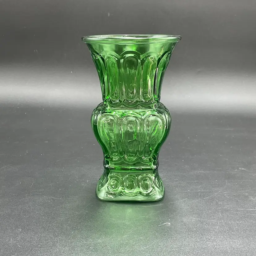 Depression Glass A.L. Randell Co Emerald Green Floral Vase Urn
