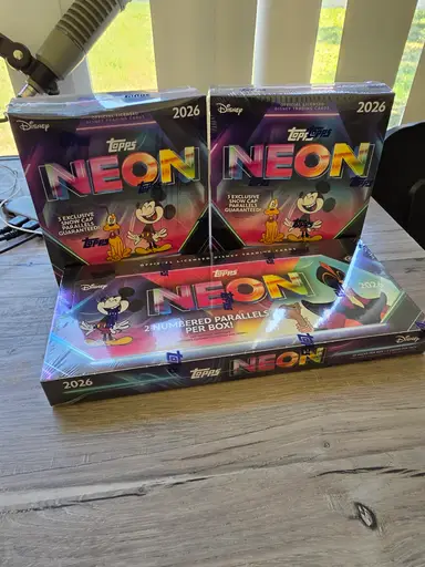 topps Disney neon break!!! grab a spot 