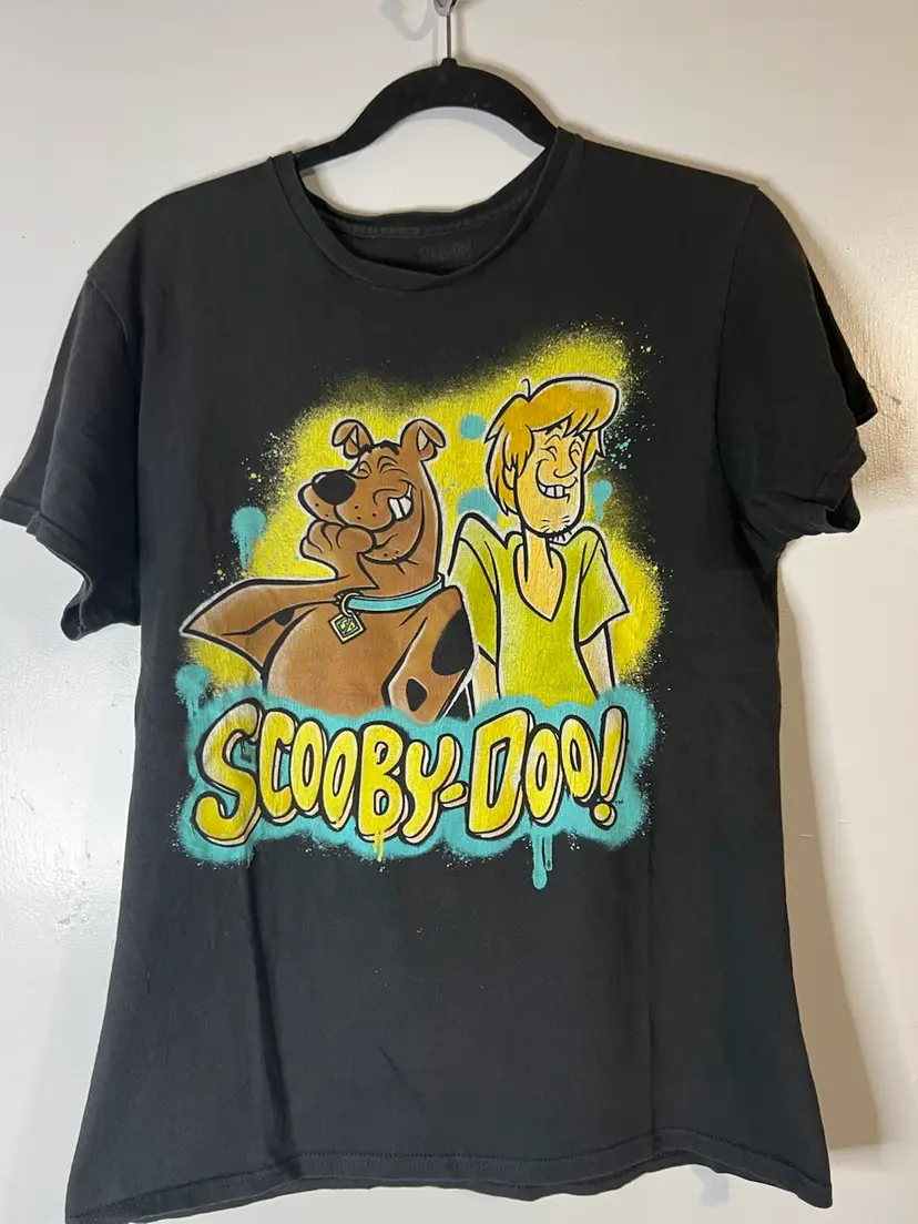 Mens Medium Scooby Doo Tshirt