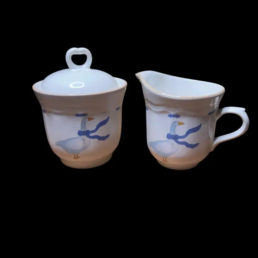 01. Vintage Kitchen NEWCOR Stoneware Countryside Geese Cottage Farmhouse Creamer And Sugar