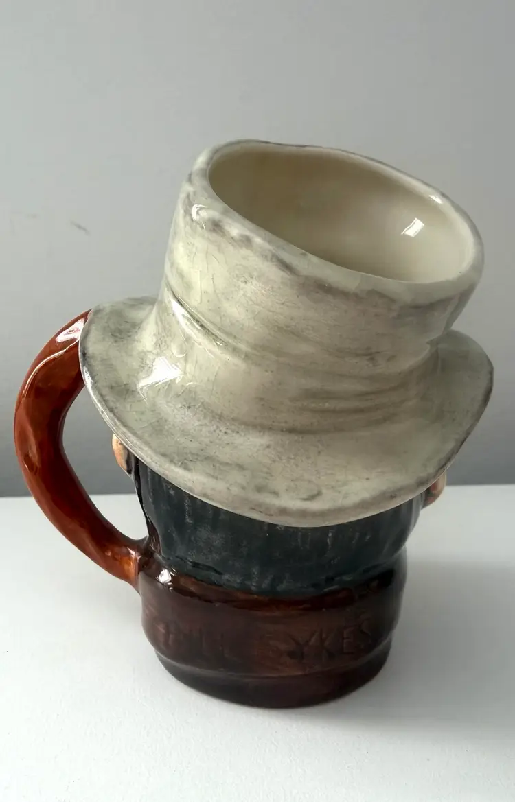 Tony Mug “Billy Skyes” Miniature Mug, Hand-painted - Made In England - ARTONE