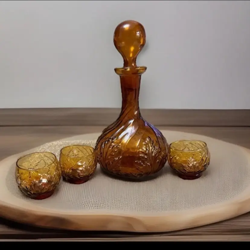 Vintage Amber Glass Decanter Genie Bottle With 3 Matching Glasses Made In Italy