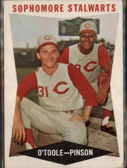 1960 Topps #32 Sophomore Stalwarts (Jim O'Toole / Vada Pinson) CPC - (pk3) - Cincinnati Reds