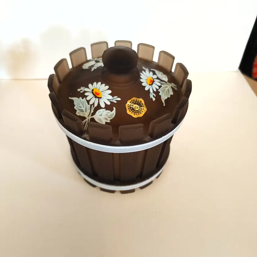 Westmoreland Satin Brown Mist Straw Jar with Daisies. 5.5 inches high. No chips or cracks.