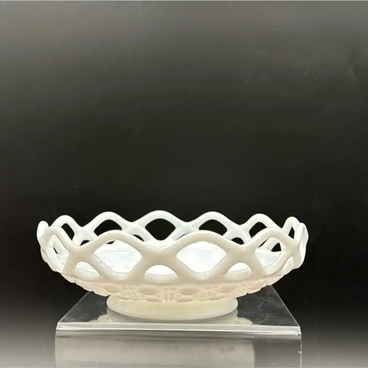 #01 Imperial Class 7” Round Shallow Milk, Glass Bowl With Lace Trim
