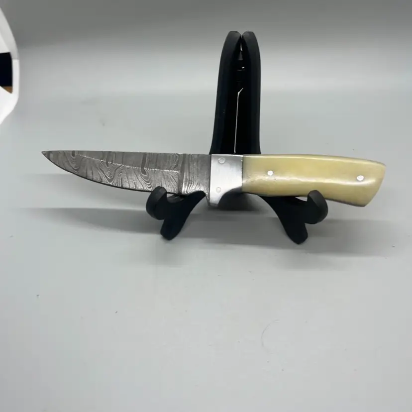 Damascus-Design Blade , Camel Bone Handle