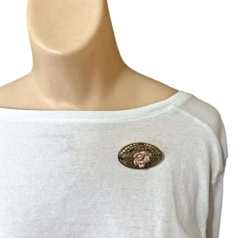 Gold Tone Filigree Oval Brooch Porcelain Pink Rose Pin Victorian Vintage Jewelry