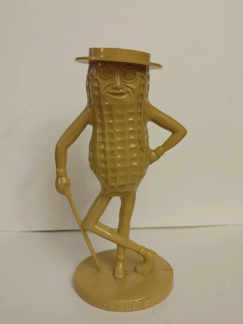 Mr Peanut plastic Bank. 1950-60. Missing hat.