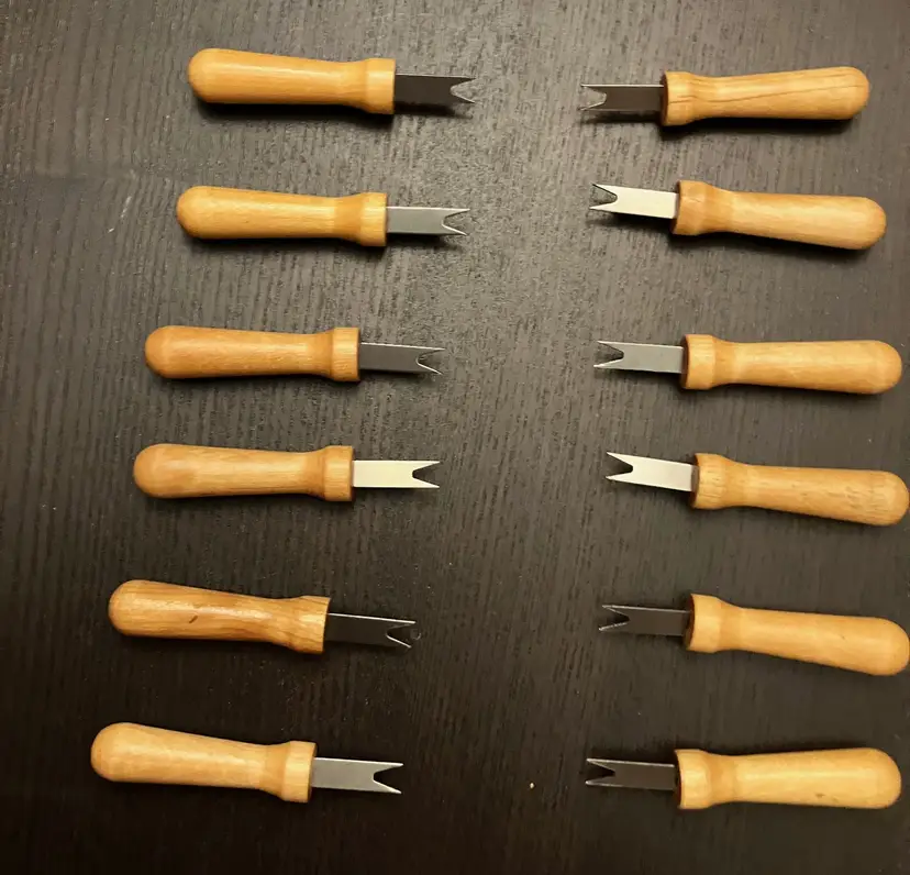 VTG Corn on the Cob Holders Wooden Handles Set of 12