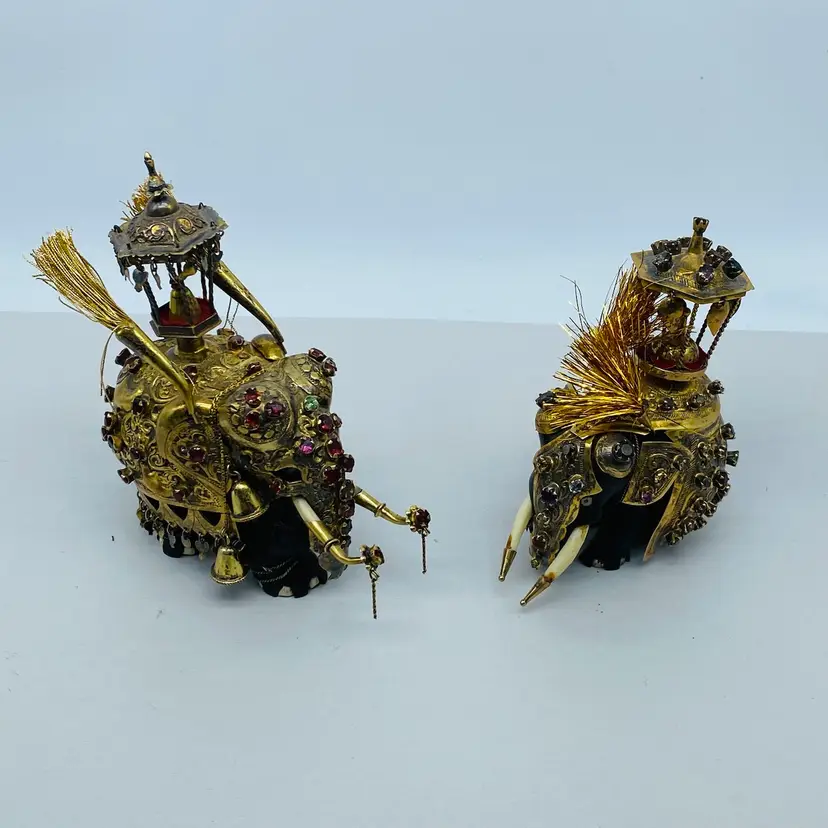 #1428 Sri Lanka Elephant Pair Kandy Festival Figurines