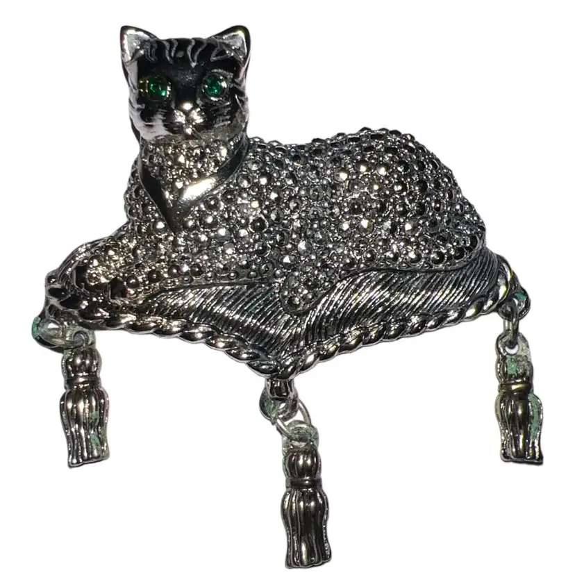 Vintage Rhinestone Cat Kitten Kitty On Pillow Brooch Signed AVON Silver Tone