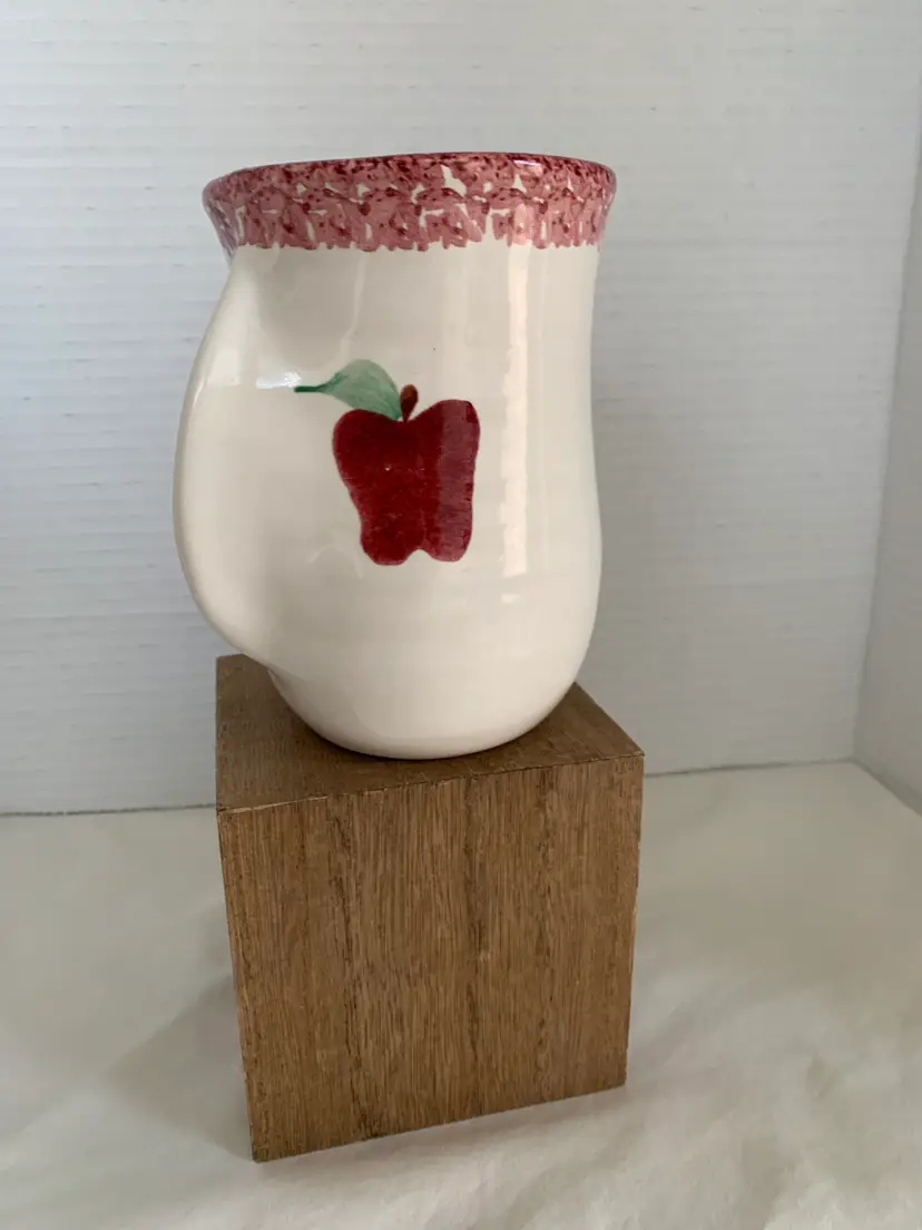 Neher Right Handed Hand Warmer Mug Country Apple Red Signed 2001