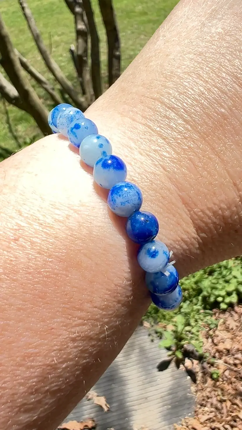 Kiwi Jasper Color-Enhanced 8mm Stone Beads Bracelet. 6-1/2" to 7" Stretch Bracelet Jewelry.