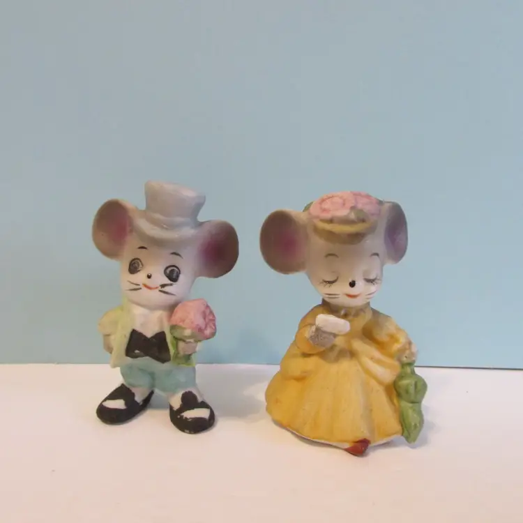 vintage bisque ceramic figures mice couple fancy dressed anthropomorphic