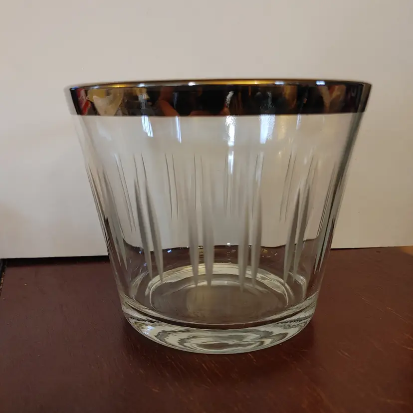 MCM Cut Glass Ice Bucket. Possibly Dorothy Thorpe. 6 inch diameter. 5 inches high. No condition issues.