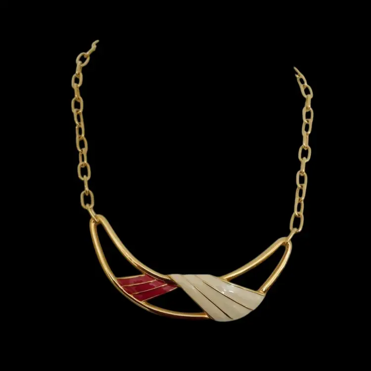 ✨Gorgeous Vintage Monet Enameled Bib Or Collar Pendant Hook Necklace✨