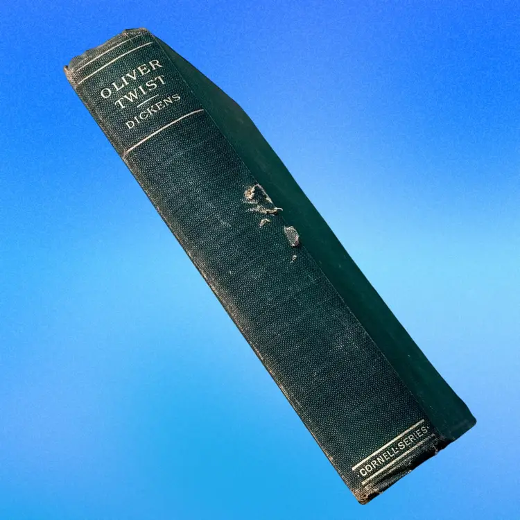 Antique Hardcover Edition Oliver Twist Charles Dickens 1906