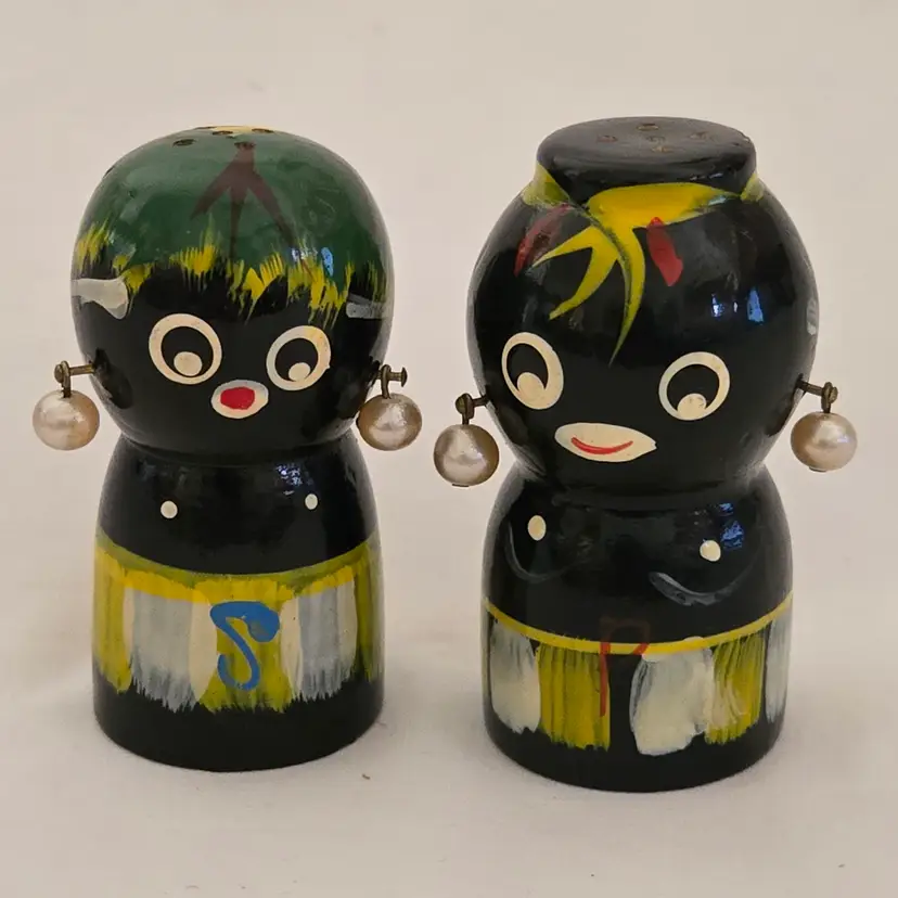 Disneyland Salt Pepper Shakers Handpainted Wood Jungle Cruise Native 1950's Vintage
