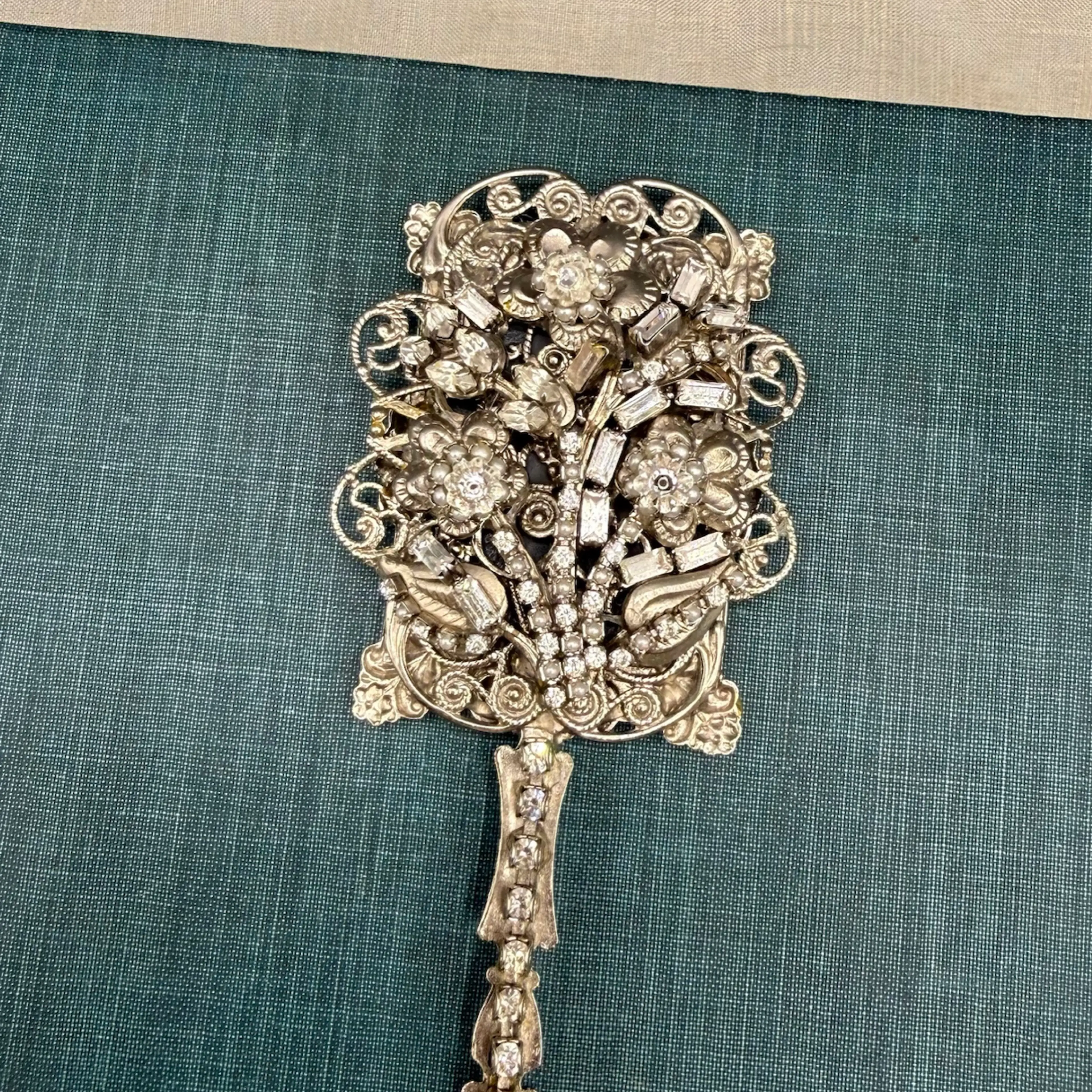 Image 2 of 4