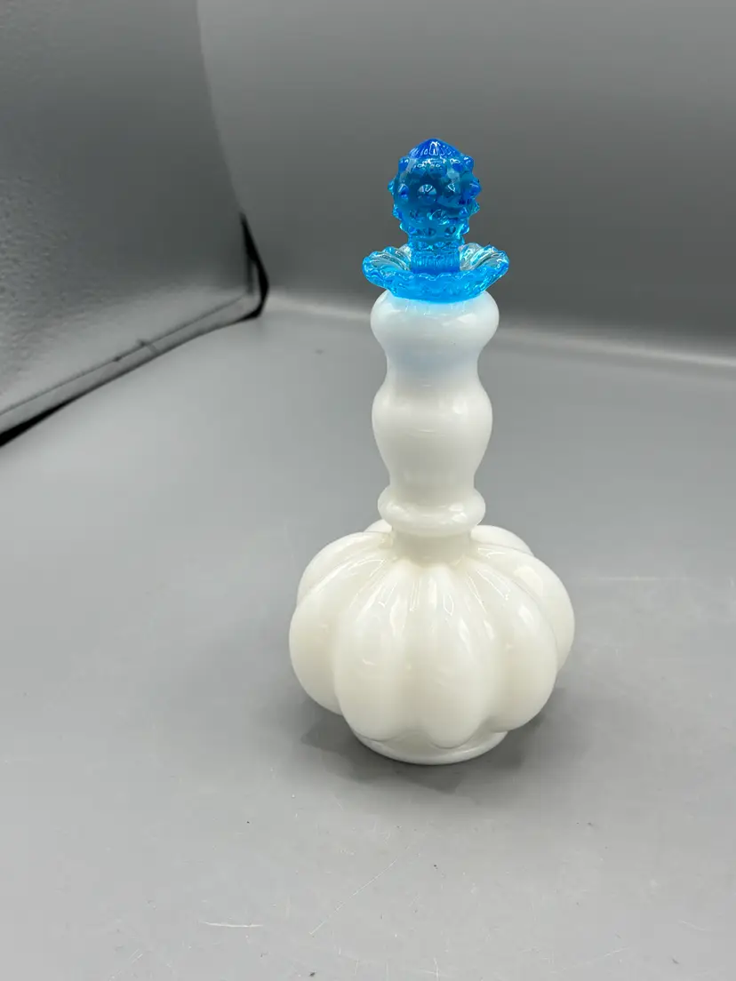 Vintage Fenton milk glass perfume bottle w/ blue stopper