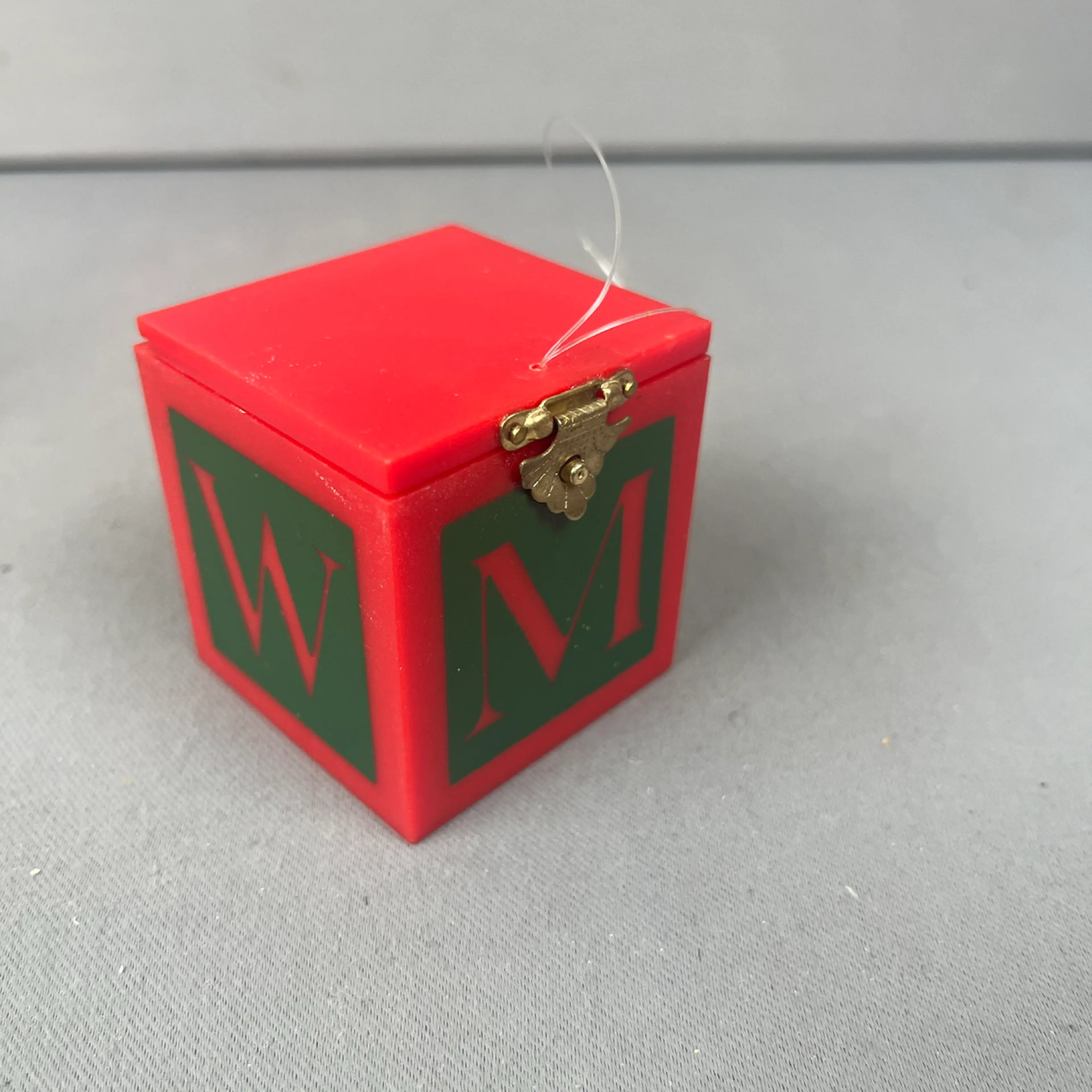 Image 4 of 6