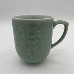 Zhongguo Longquan Celadon Glaze Mug Modern Ware, late 20th Century