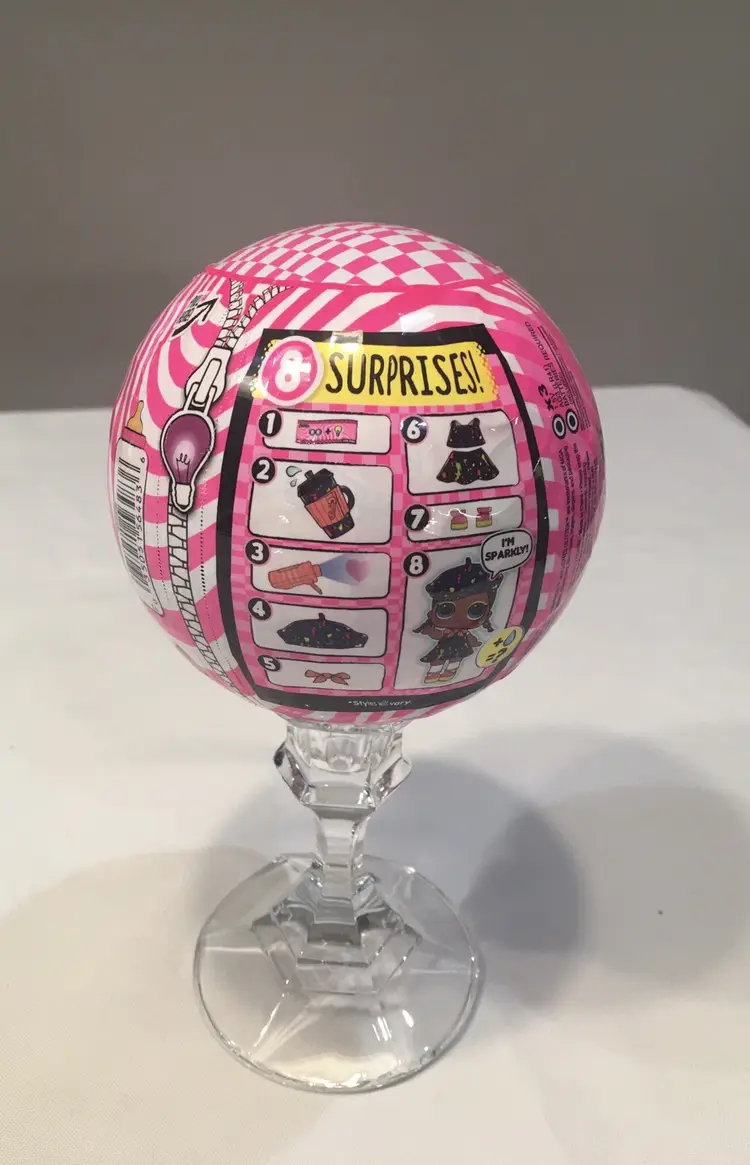 LOL DOLL Surprise Lights Glitter Series Ball Black Light 8 Surprises NEW!