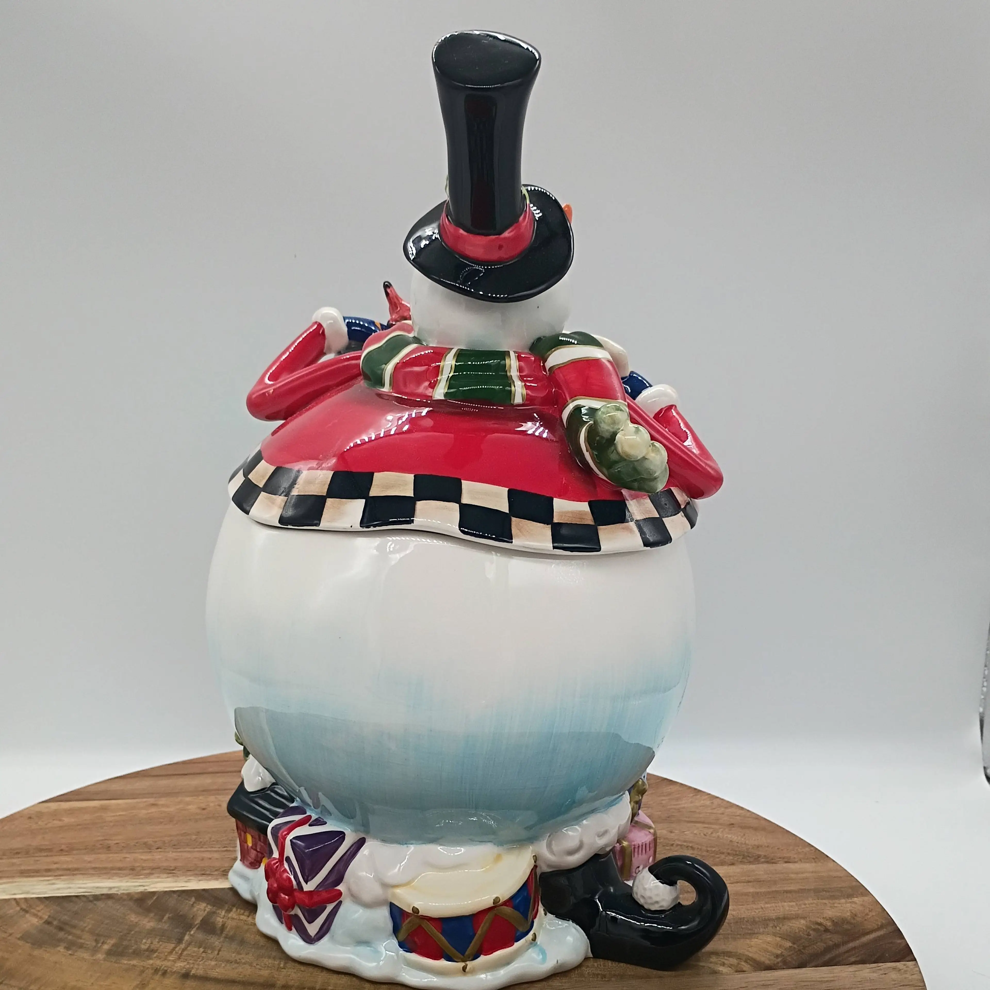 Image 4 of 14