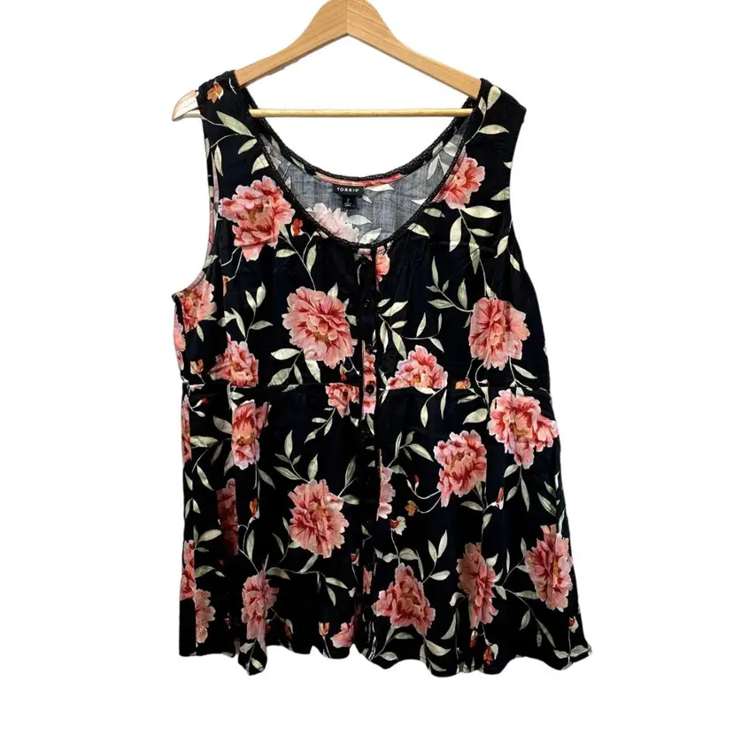Torrid Tank Top Womens 2 2X 18-20 Black Floral Babydoll Stretch Challis Crochet