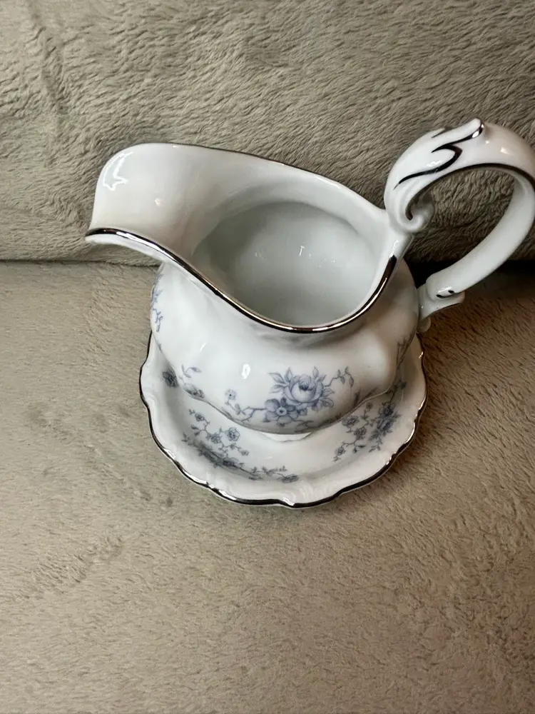 Vintage Johann Haviland Bavaria Fine China Blue Garland Small Pitcher &. Bowl