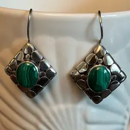 Vintage Southwestern Sterling Silver Malachite Earrings ~ Pebbled Background