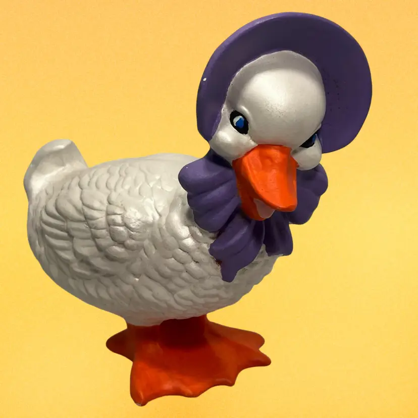 Ceramic Hobbiest Mother Goose Purple Hat 1983 | 7”