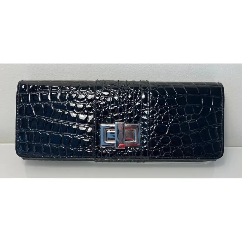 Vintage La Regale Black pebbled faux leather Women’s Clutch Purse Handbag with Shoulder Strap