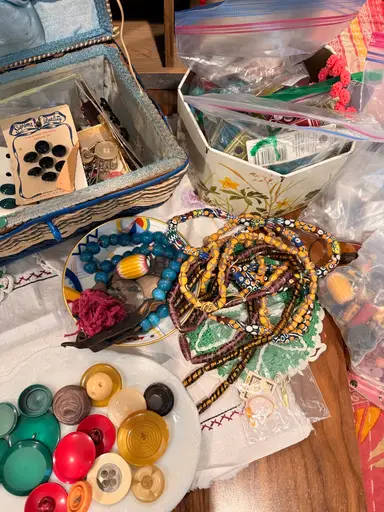 Calling All Crafters! Bead And Button Dig!