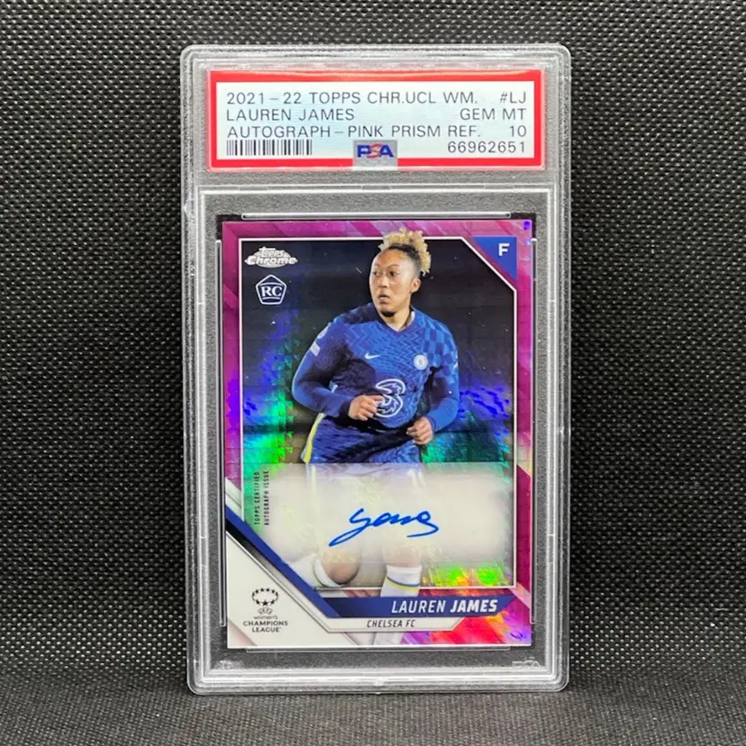 Lauren James 21/22 Topps Chrome UEFA Women Pink Prism Refractor /150 Autograph PSA 10